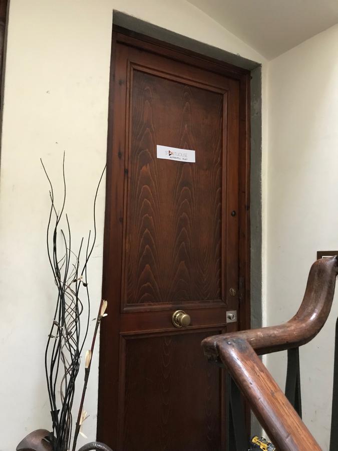 Authentic Flat In The City Center Флоренция Экстерьер фото