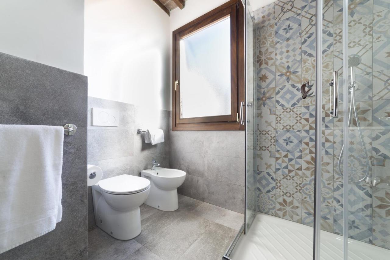 Authentic Flat In The City Center Флоренция Экстерьер фото